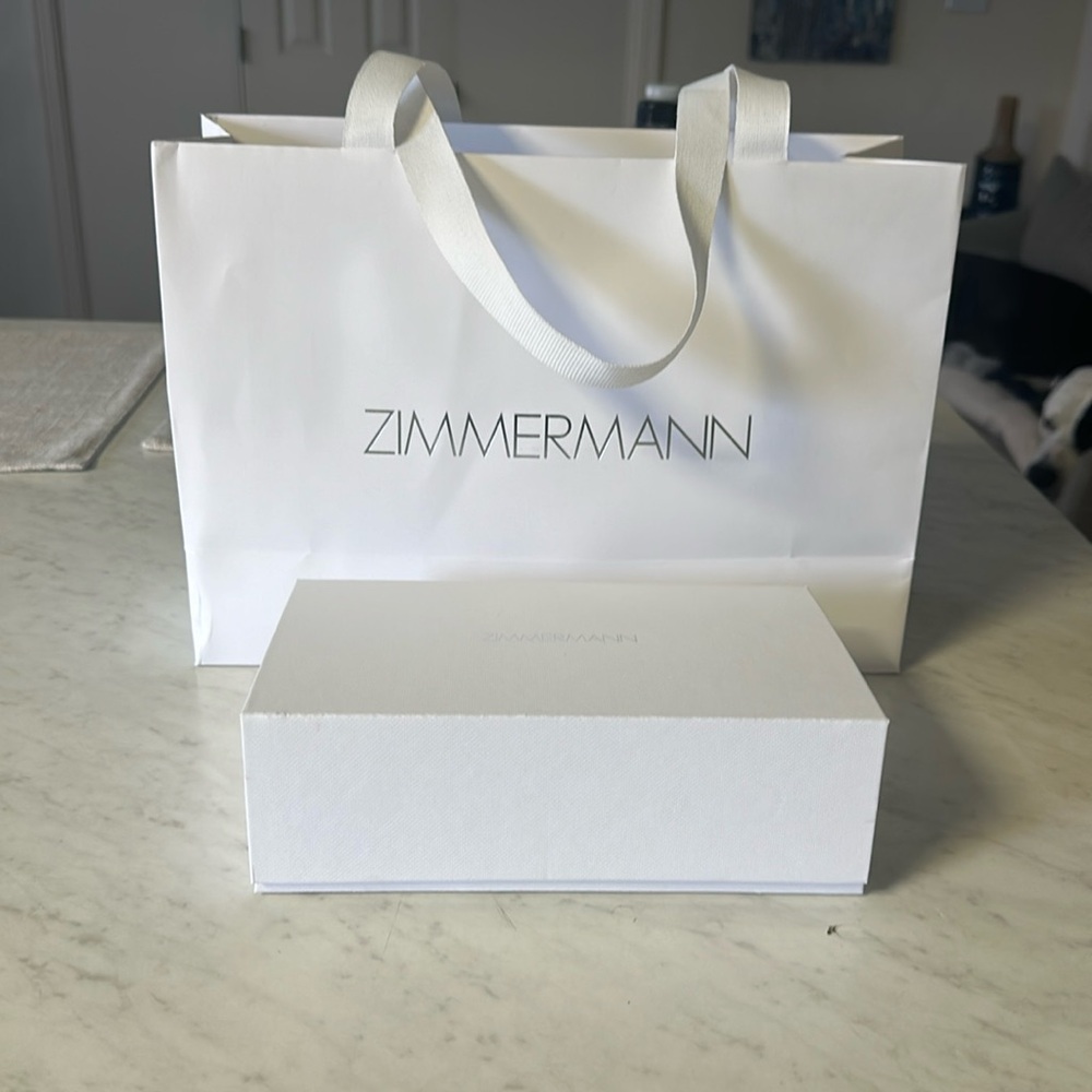 ✨✨Luxury Designer Bags and Boxes for Sale!
ZIMMERRMANN  FOR SALE✨✨